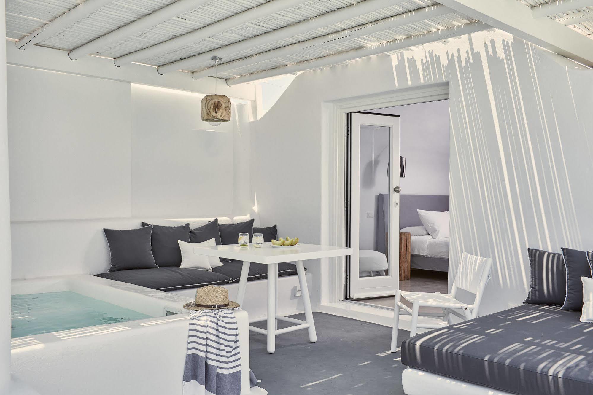 Boho Suites Santorini Perivolos  Exterior foto